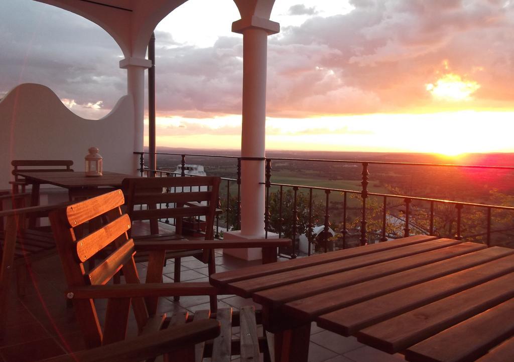 Maison d'hôtes Dom Nuno - Turismo De Habitacao à Monsaraz Extérieur photo