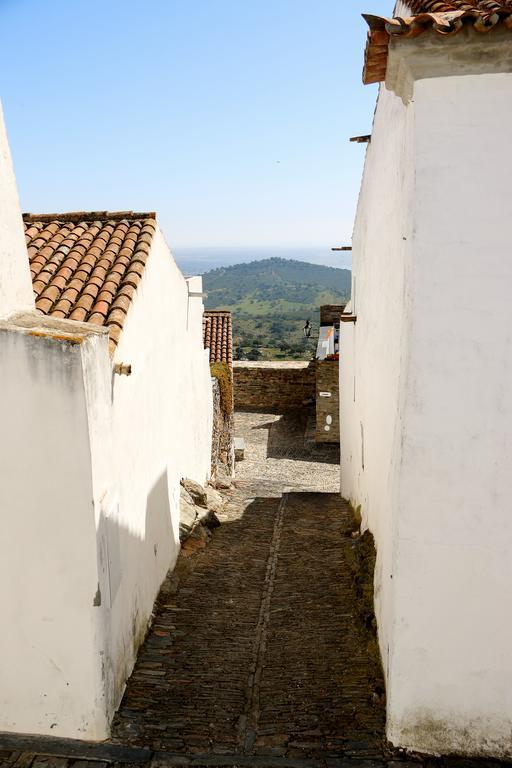 Maison d'hôtes Dom Nuno - Turismo De Habitacao à Monsaraz Chambre photo