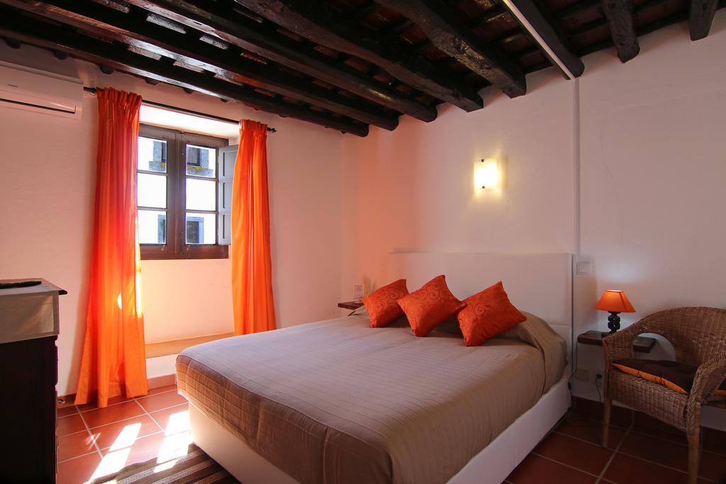 Maison d'hôtes Dom Nuno - Turismo De Habitacao à Monsaraz Chambre photo