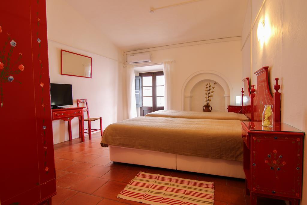 Maison d'hôtes Dom Nuno - Turismo De Habitacao à Monsaraz Chambre photo